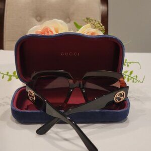 Authentic Gucci sunglasses with case